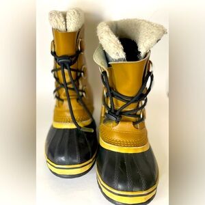 Sorel kids size 2 Caribou Waterproof Boots, in good condition